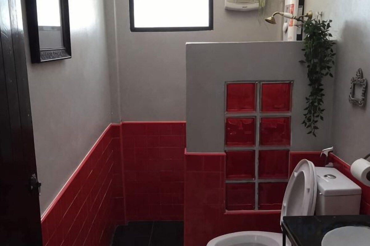Bathroom | Shower, free toiletries, towels