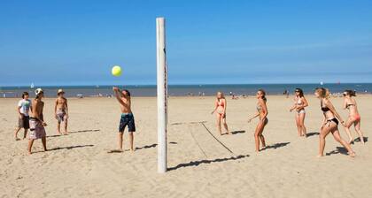 Villa avec piscine/jacuzzi privatifs au sein d'une résidence avec tennis