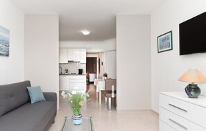 TV - Lovely apartment in Rabac with WiFi (Rabac)