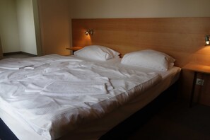 3 bedrooms, iron/ironing board, travel cot, WiFi
