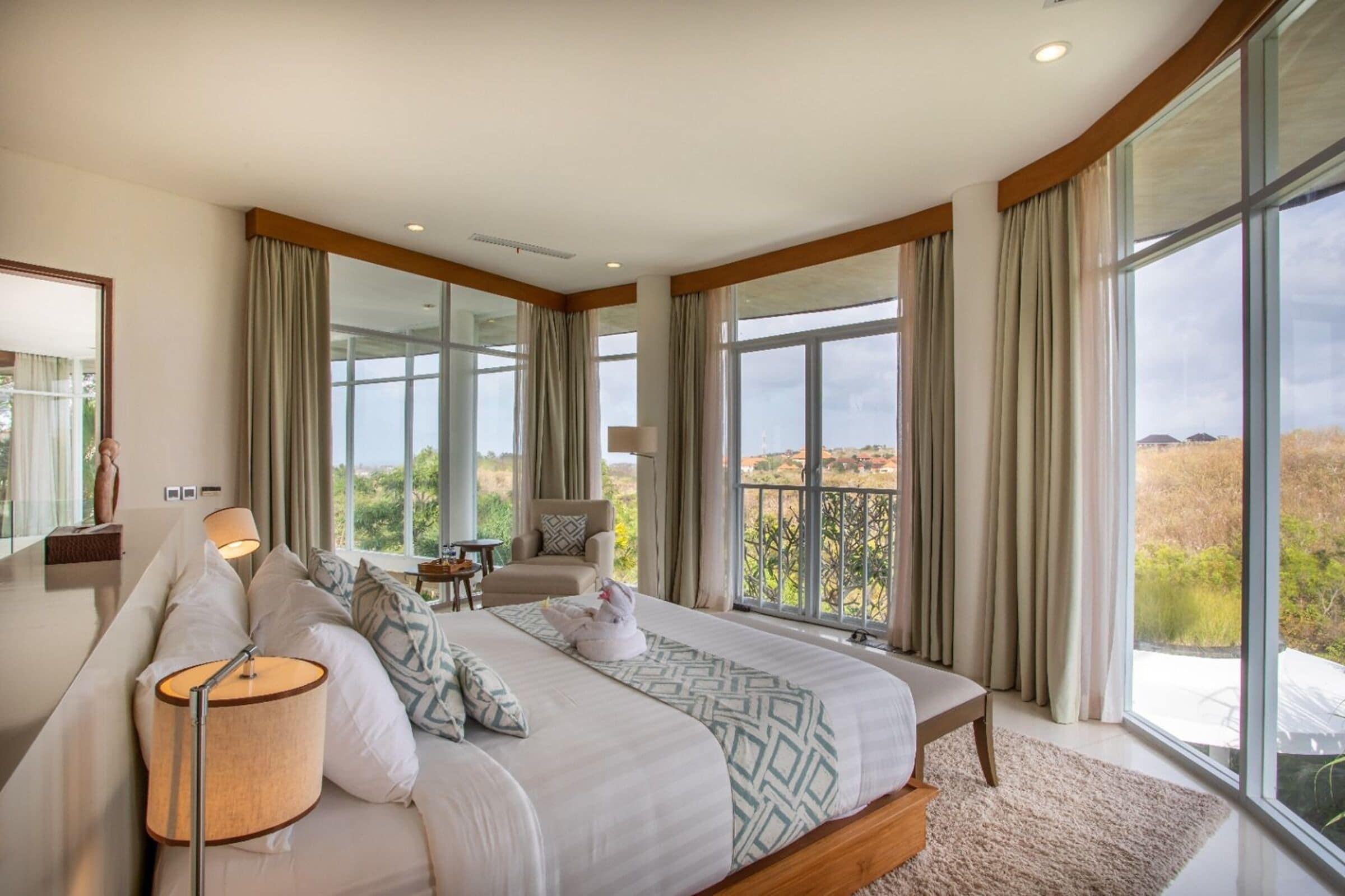 Senior Suite, Multiple Beds, Pool View | 3 bedrooms, in-room safe, desk, blackout curtains