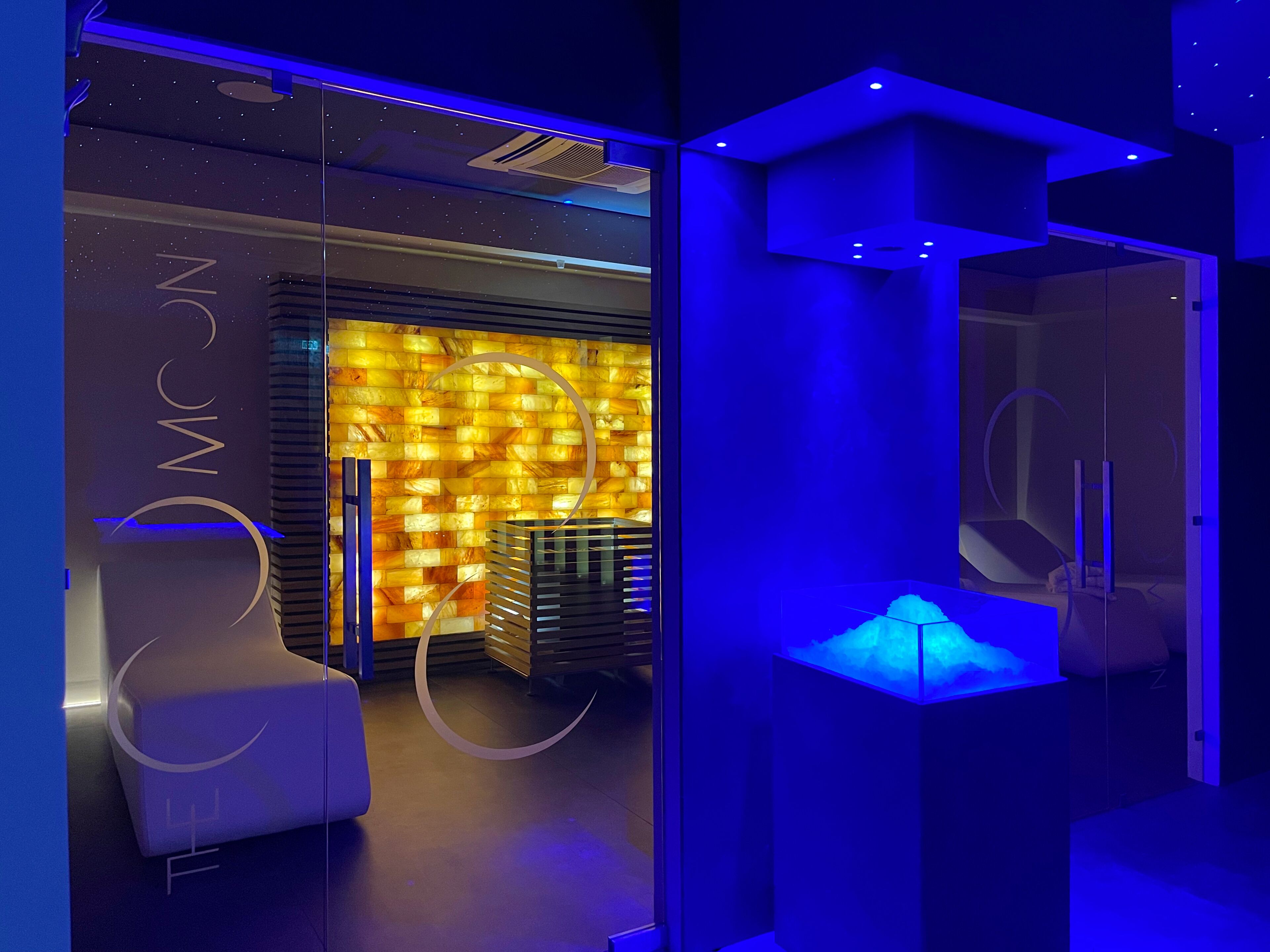 sauna, hot tub, steam room, turkish bath/hammam, 1 treatment room