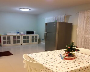 In-room dining - NN House (Chiang Mai)