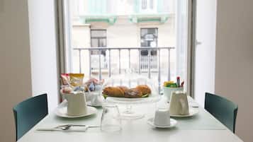 Desayuno típico de la región gratuito y diario