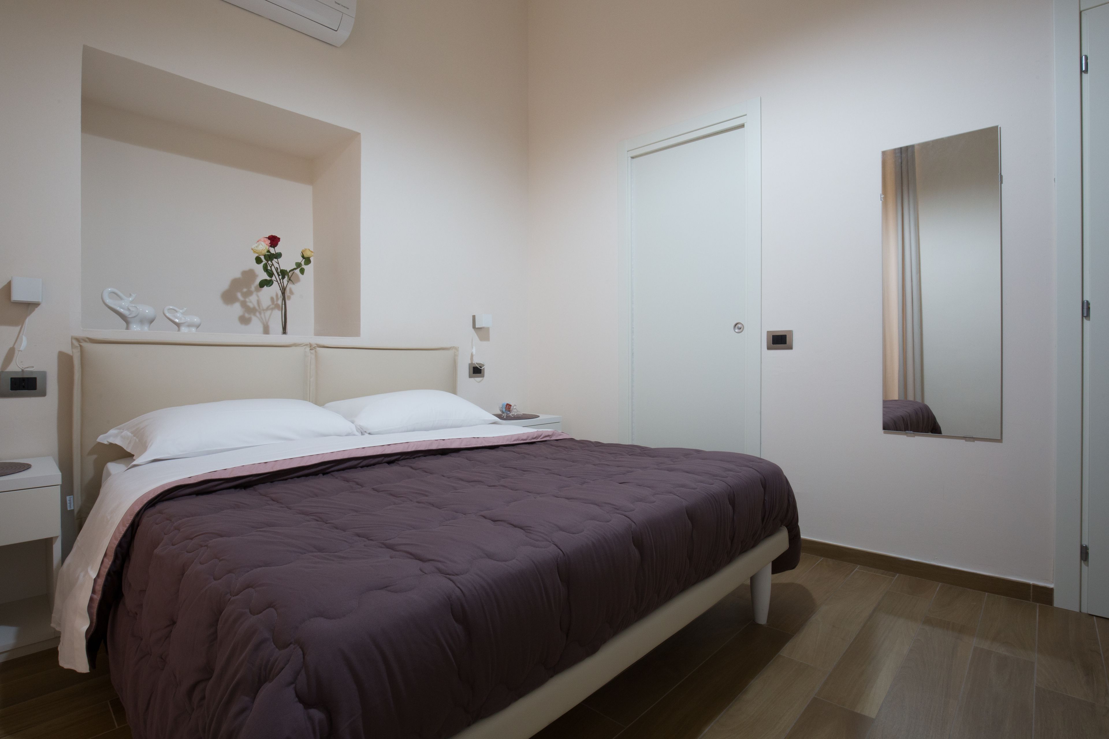 Photo - Musto Suites & Rooms