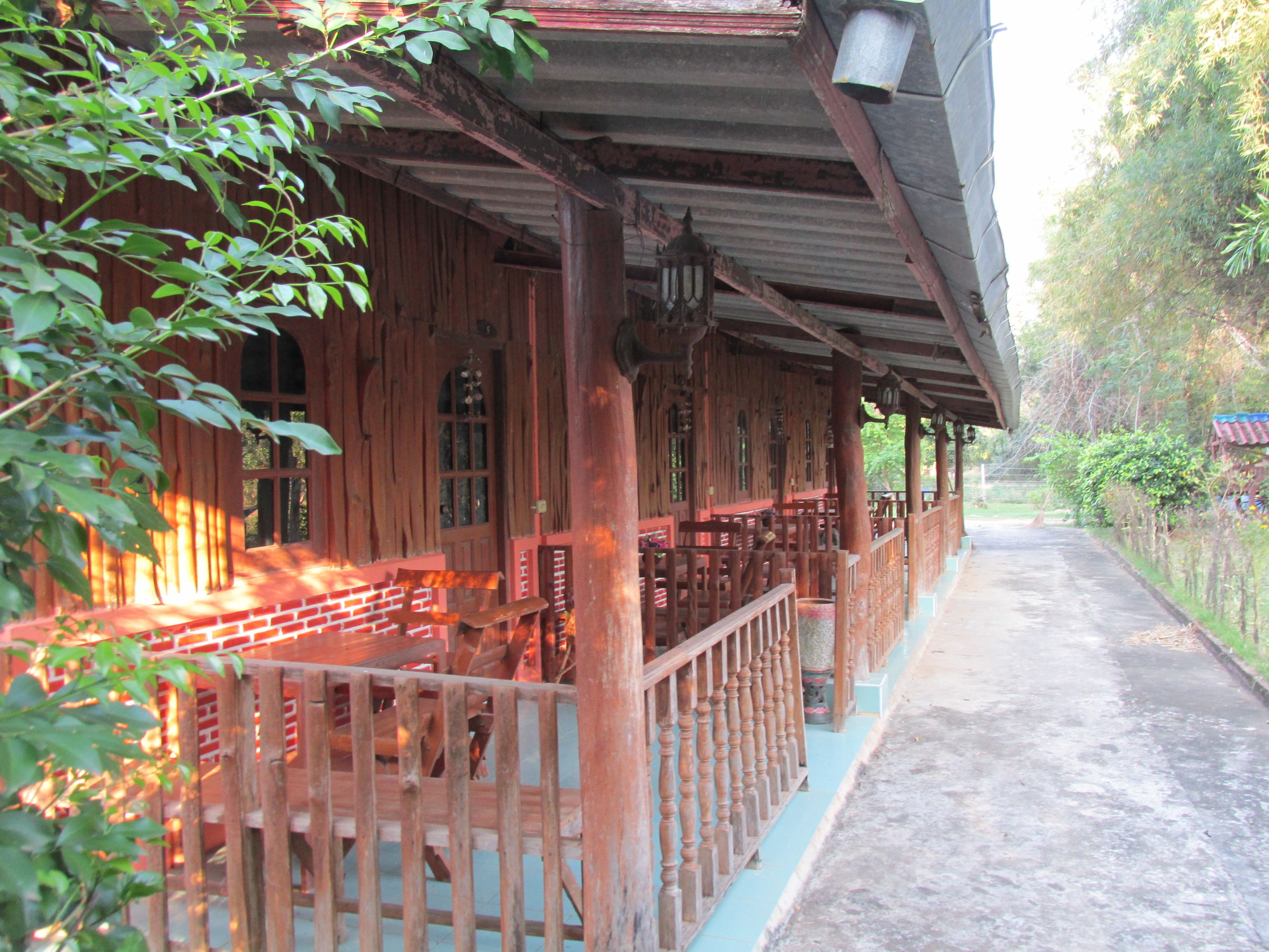 Deluxe Triple Room, Non Smoking, Pool Access | Balcony