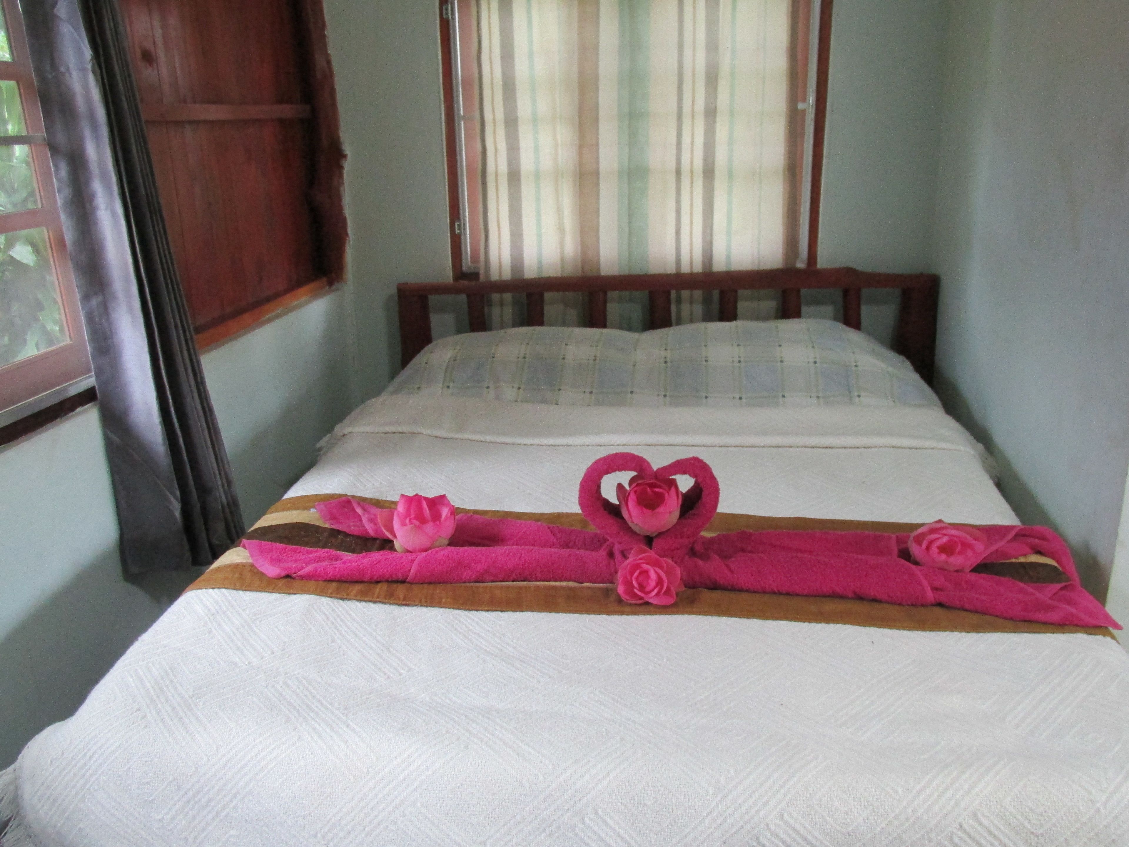 Deluxe Triple Room, Non Smoking, Pool Access | Free WiFi, bed sheets