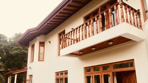 Front of property - Mount River View (Kandy)