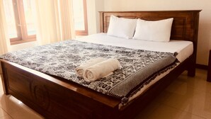 Deluxe Triple Room, 1 Bedroom, Mountain View | Room amenity - Mount River View (Kandy)