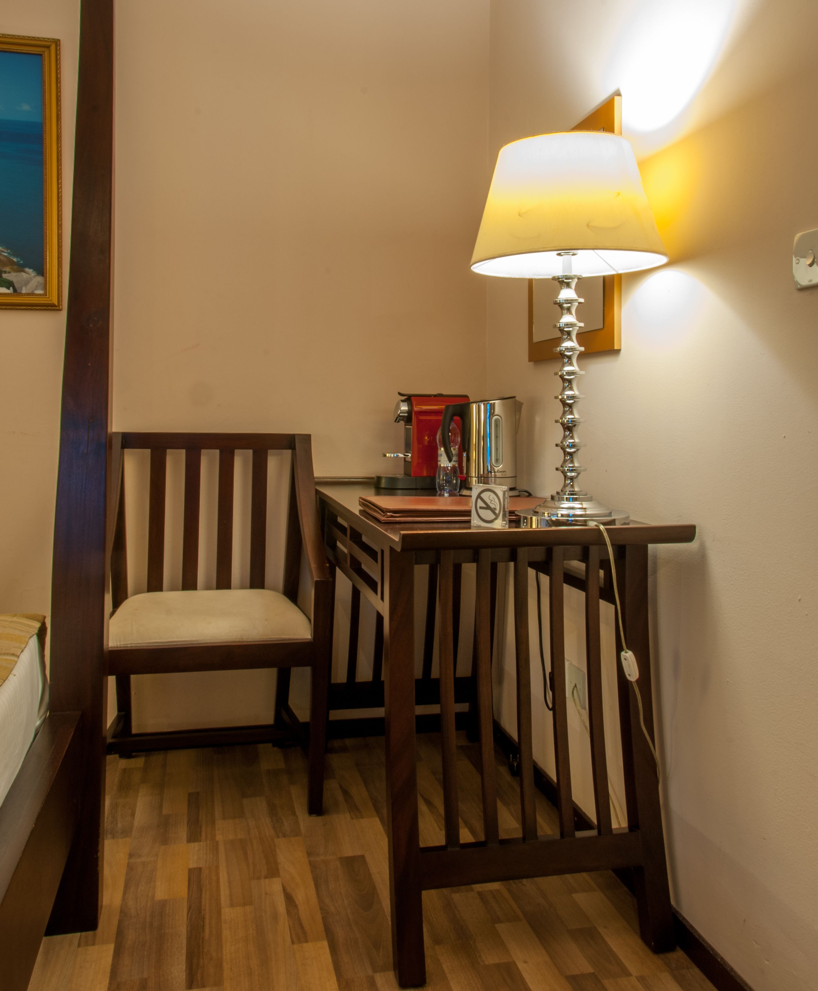 superior room (with free return airport transfer) | in-room business centre