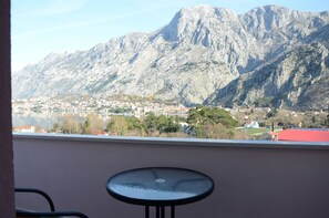 파노라믹 스위트, 퀸사이즈침대 1개, 베이 전망 | 발코니 전망