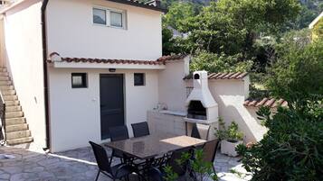 Grill-/Picknickplatz