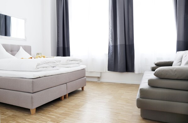3 Schlafzimmer, Bügeleisen/Bügelbrett, WLAN, Bettwäsche
