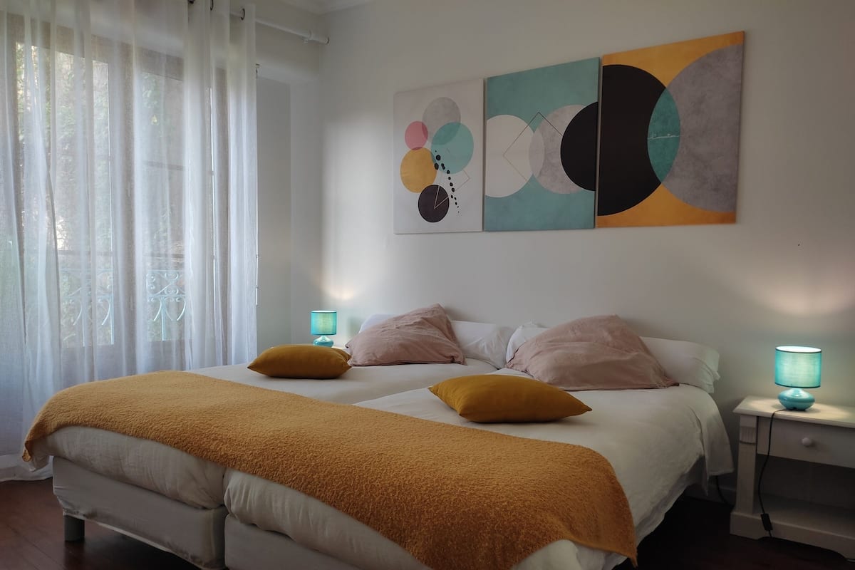 Twin Room, 2 Single Beds