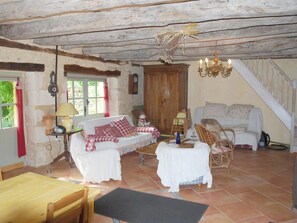 Télévision, cheminée