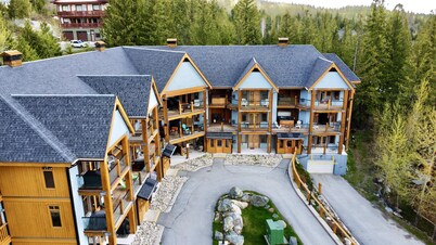 Central location, Lots of Space, Hot Tub