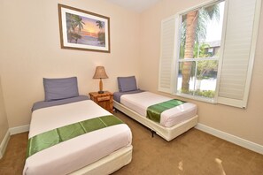 3 Schlafzimmer, Schreibtisch, Bügeleisen/Bügelbrett, kostenloses WLAN