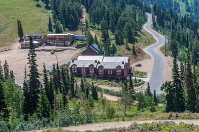 Powder Mountain Utah  2B 2B Condo on Site @ Powder Mountain Eden Utah w Garage