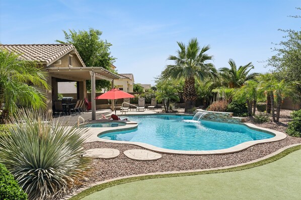 屋外プール、温水プール