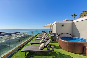 Terrace/patio - Beach View Pet Friendly Home with a Spa Pe-1724 (Oceanside)