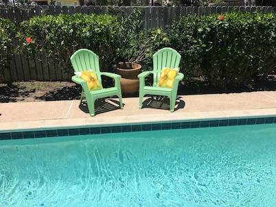 Gorgeous 5 Bdrm Beach Home With Private Pool And Direct Beach Access