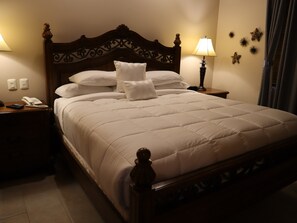 1 bedroom, in-room safe, iron/ironing board, free WiFi