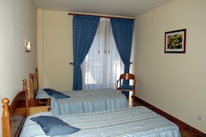 Blackout curtains, free cots/infant beds, rollaway beds