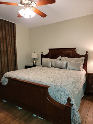 3 bedrooms, iron/ironing board, free WiFi, bed sheets