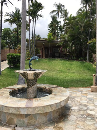 A/C and Ocean front pool, 1bedroom Condo on Ali’i drive in the heart of Kona ❤️