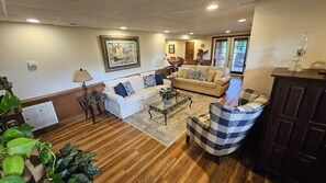 Smart-TV, videospill og DVD-spiller