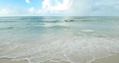 30A Gulf view-no stairs, Tennis/pickle ball, 2 Pools, Corn Hole, Shuffle board