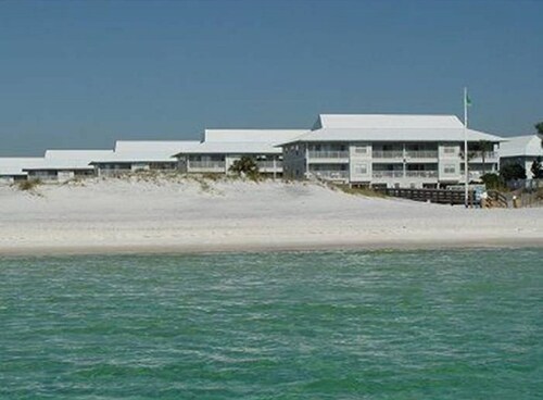 30A Gulf view-no stairs, Tennis/pickle ball, 2 Pools, Corn Hole, Shuffle board