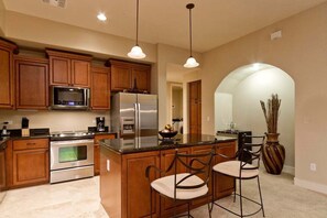 Fridge, microwave, stovetop, dishwasher - Sonoran Sunset Condo: Sweet Ahwautukee area of Phoenix Townhouse (Phoenix)
