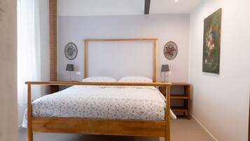 2 Schlafzimmer, Bügeleisen/Bügelbrett, Reisekinderbett, kostenloses WLAN