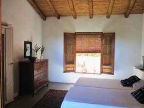 3 bedrooms, desk, iron/ironing board, travel cot