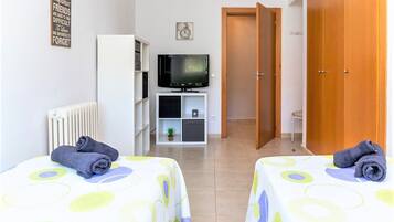 7 slaapkamers, geluiddichte muren, een strijkplank/strijkijzer