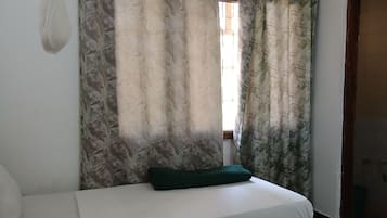 Standard Twin Room, Garden View | Garden view