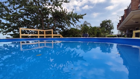 Outdoor pool, sun loungers