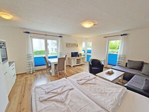 Unclassified image, 2 of 10, button