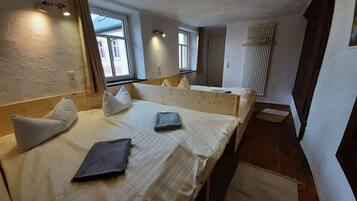 15 camere, Wi-Fi gratuito, lenzuola