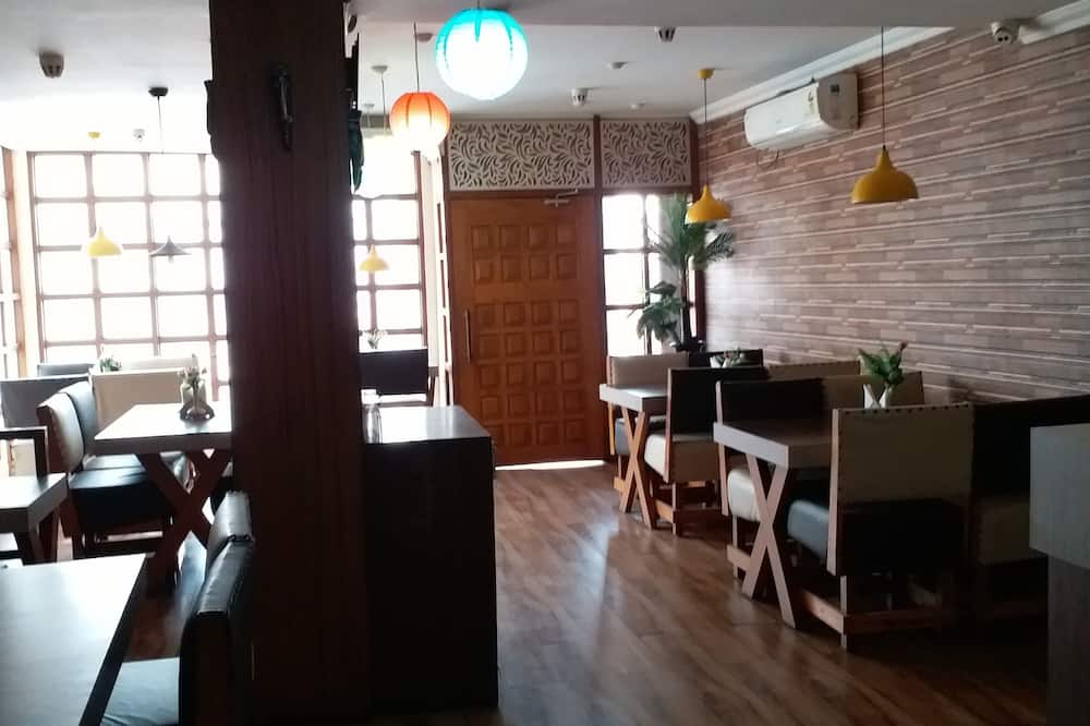Hotel Mahalaxmi Indo Myanmar