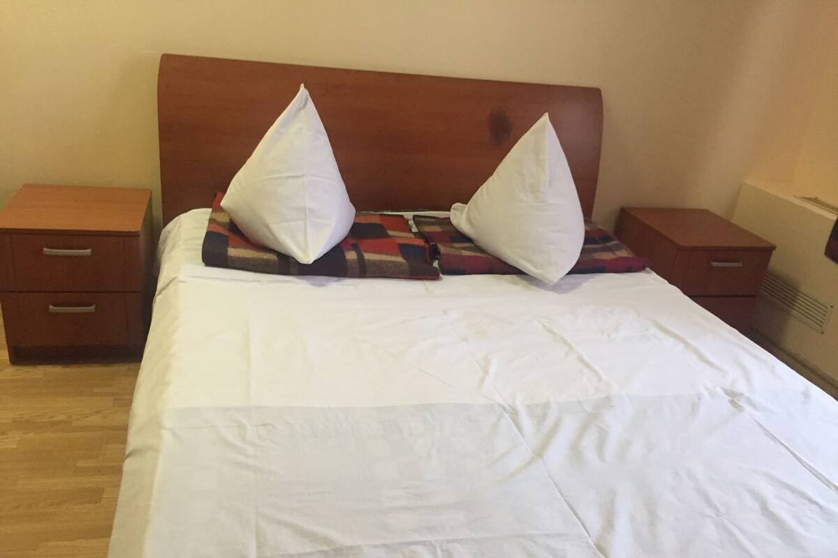 Standard Double Room, Private Bathroom | Desk, iron/ironing board