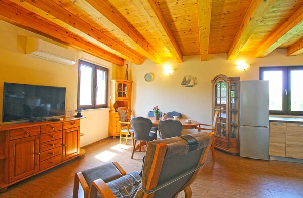 Interior - Holiday home mit Pool und Klimaanlage (Valtura)