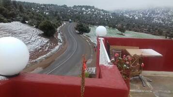 Vue depuis lâhĂ©bergement