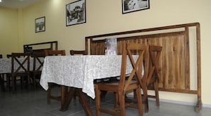 Breakfast (GEL 10.00 per person)
