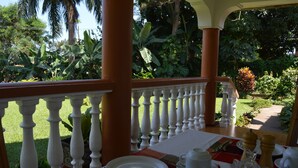Free daily cooked-to-order breakfast  - Colonial Residence (Entebbe)