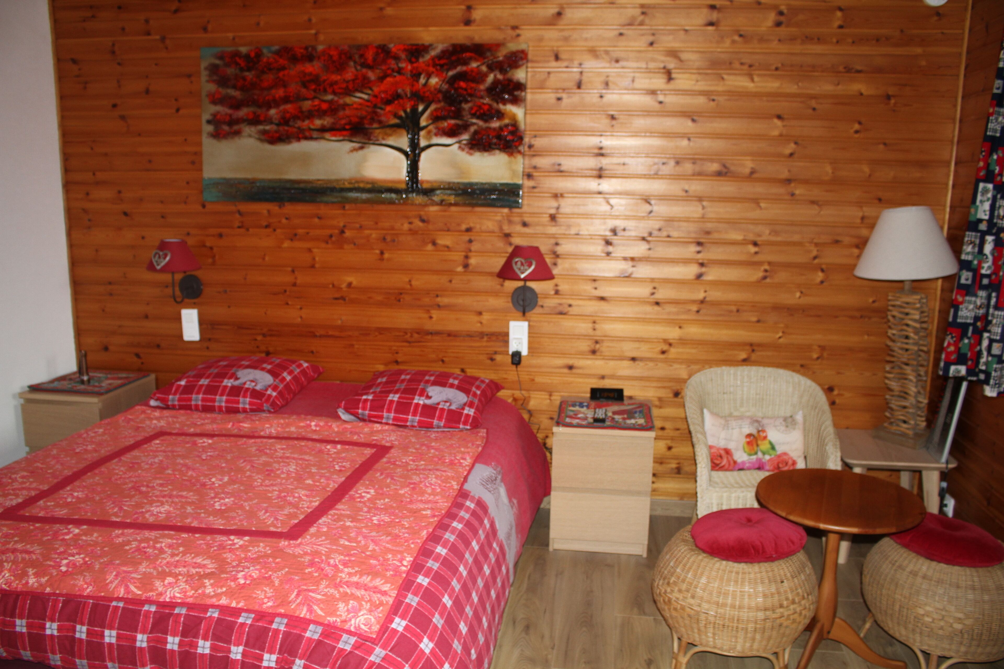 2 chambres, fer et planche à repasser, lit parapluie, Wi-Fi gratuit