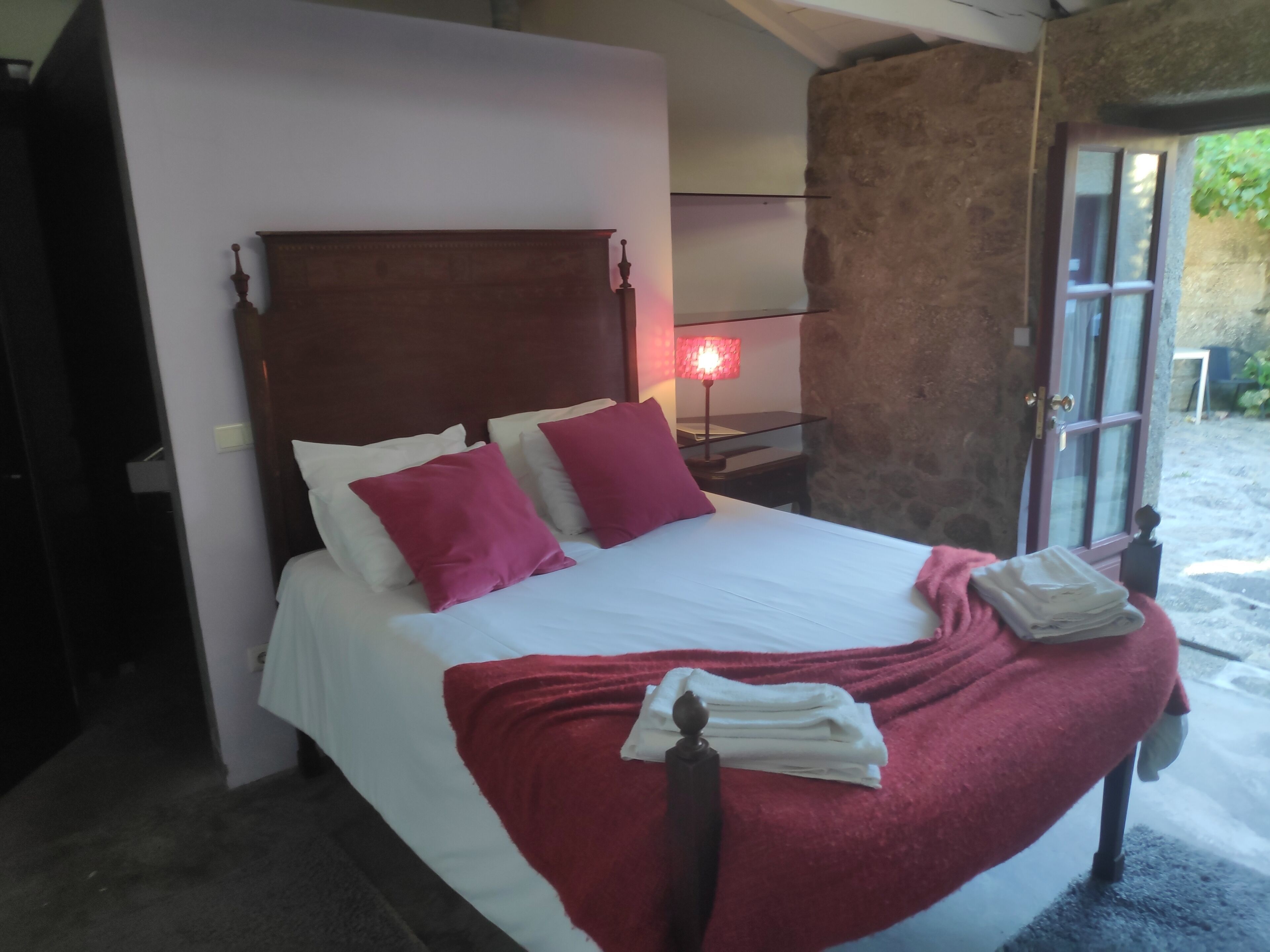 Premium bedding, minibar, soundproofing, iron/ironing board