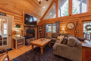 Smart TV, fireplace, DVD player