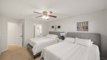 6 多间卧室、办公桌、熨斗/熨衣板、WiFi